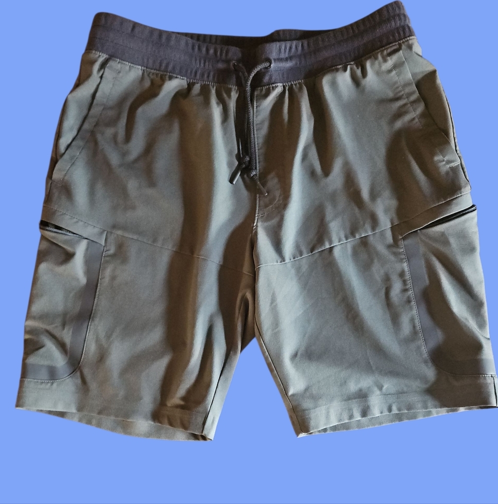 Under Armour Men's Charcoal Athletic Shorts